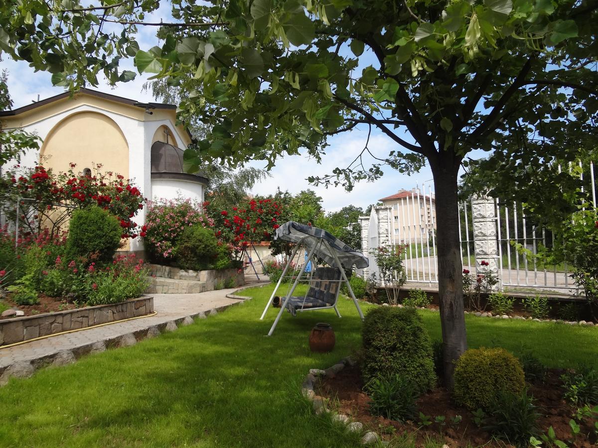 Paradise Hotel Madzharovo Exterior foto